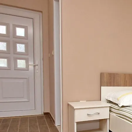 Studio Lumbarda 9303b